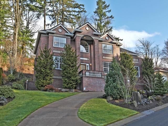Property Photo:  7639 NW Blue Pointe Ln  OR 97229 