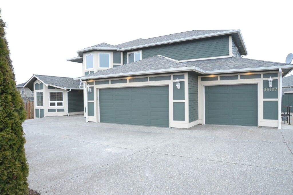 Property Photo:  28120 Nordic Wy  WA 98292 