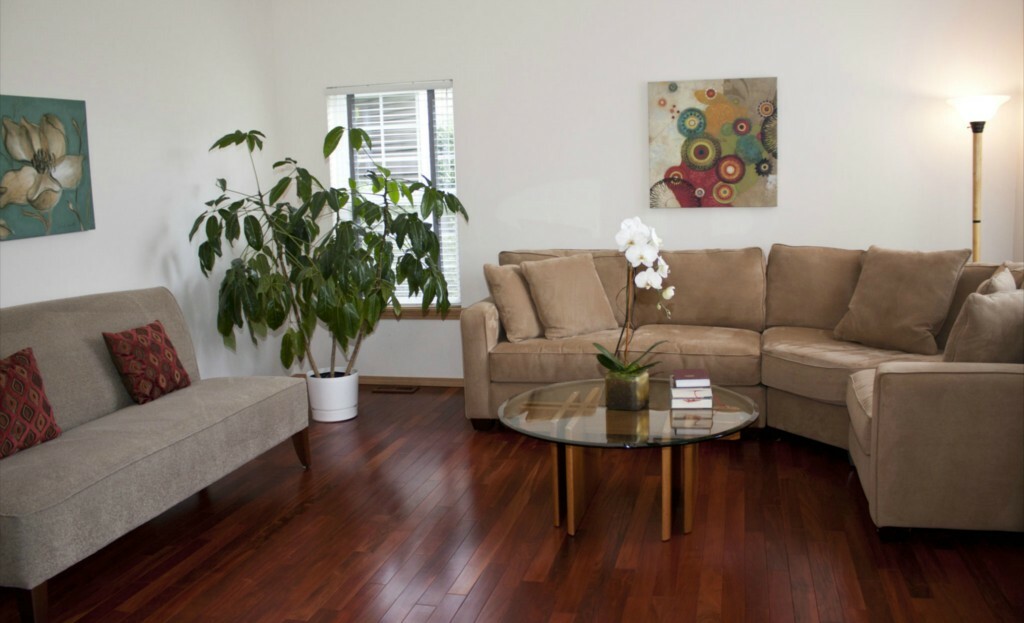Property Photo: 13516 NE 93rd St WA 98052