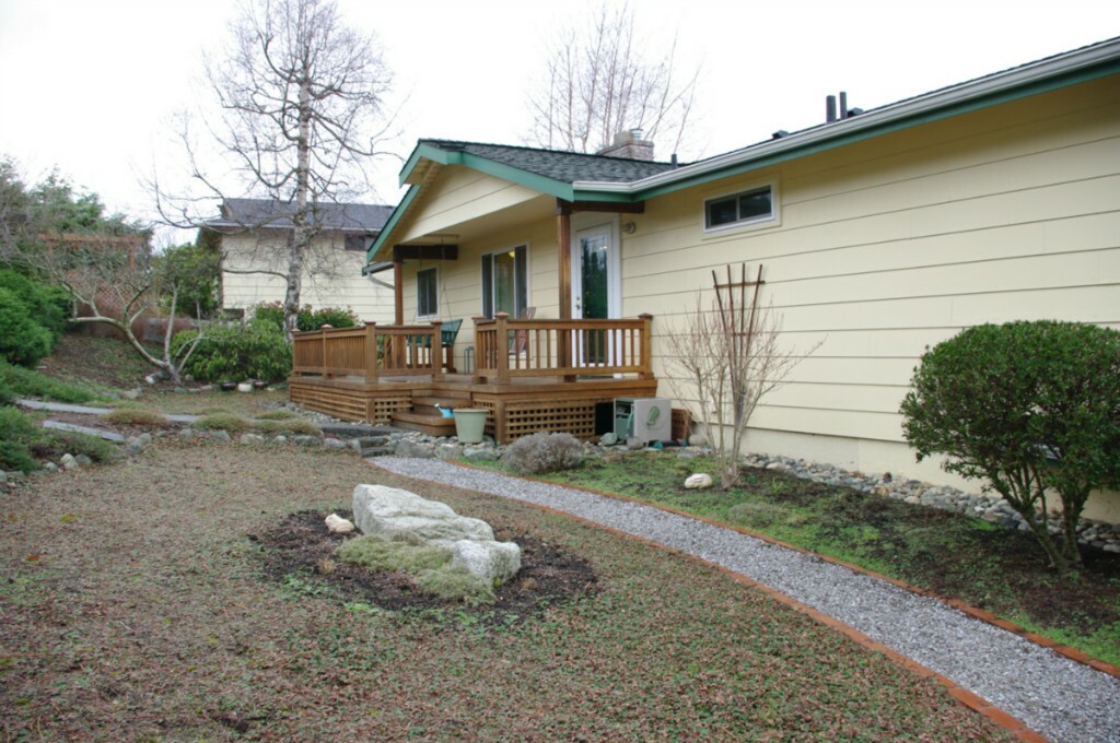 Property Photo:  223 Bayside Rd  WA 98225 