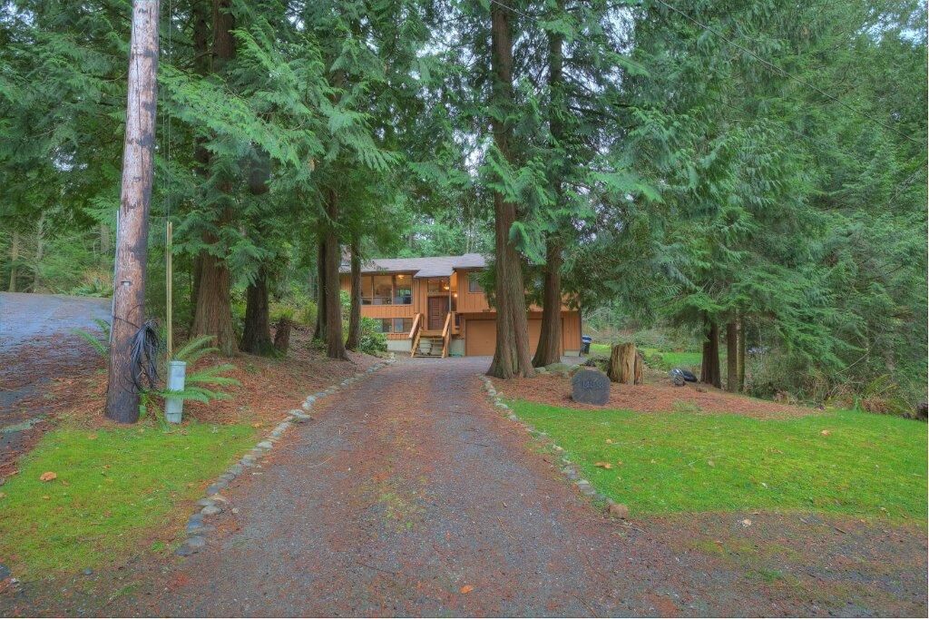 Property Photo:  14313  258 Avenue SE  WA 98027 
