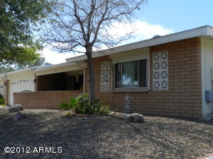 Property Photo: 922 S Roanoke Street AZ 85206