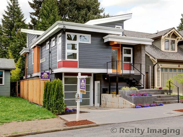 Property Photo: 3929 SE Crystal Springs Blvd OR 97202