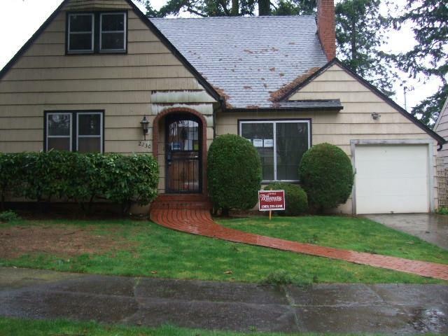 Property Photo:  2230 NE 60th Ave  OR 97213 