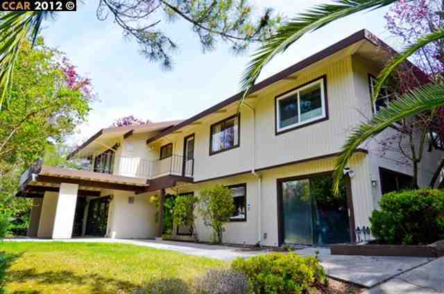 Property Photo:  2479 Roundhill Dr  CA 94507-2218 