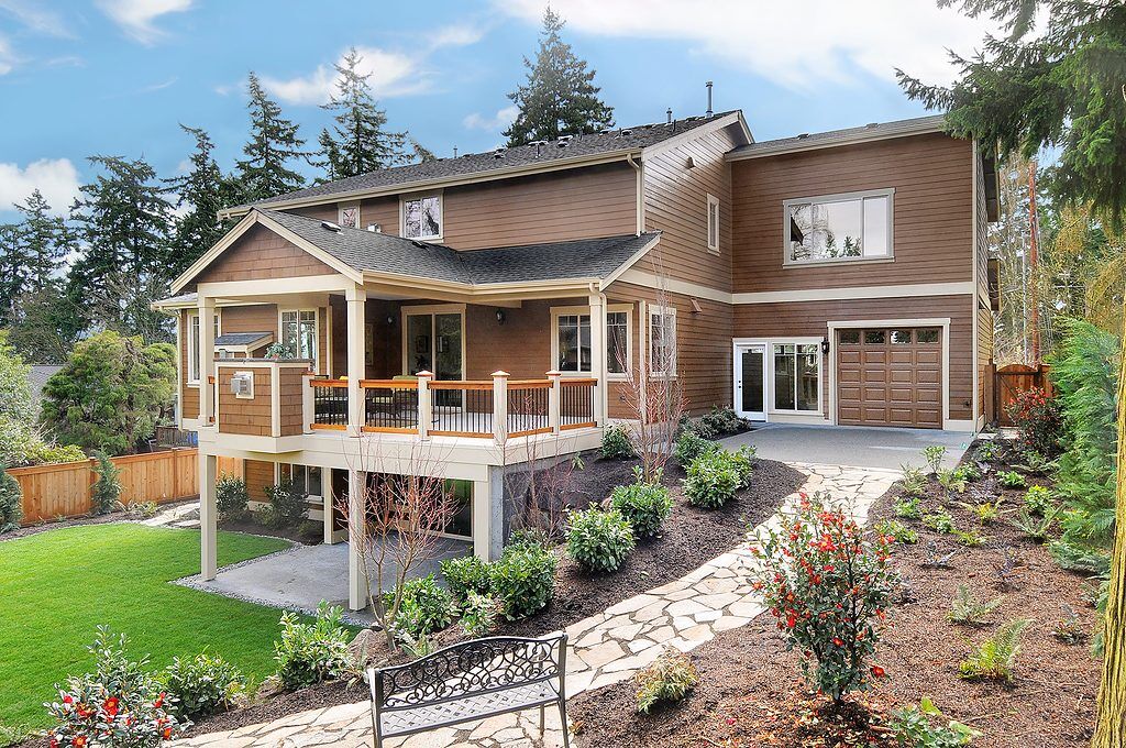 Property Photo:  9814 NE 18th St  WA 98004 