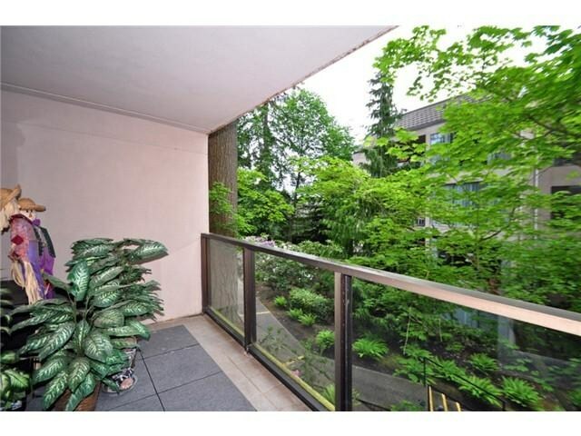 Property Photo: 15508 Country Club Dr WA 98012