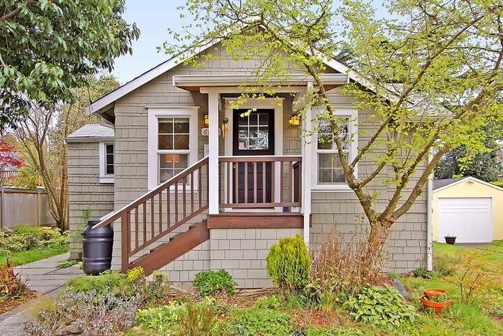 Property Photo: 6722 33rd Ave NW WA 98117