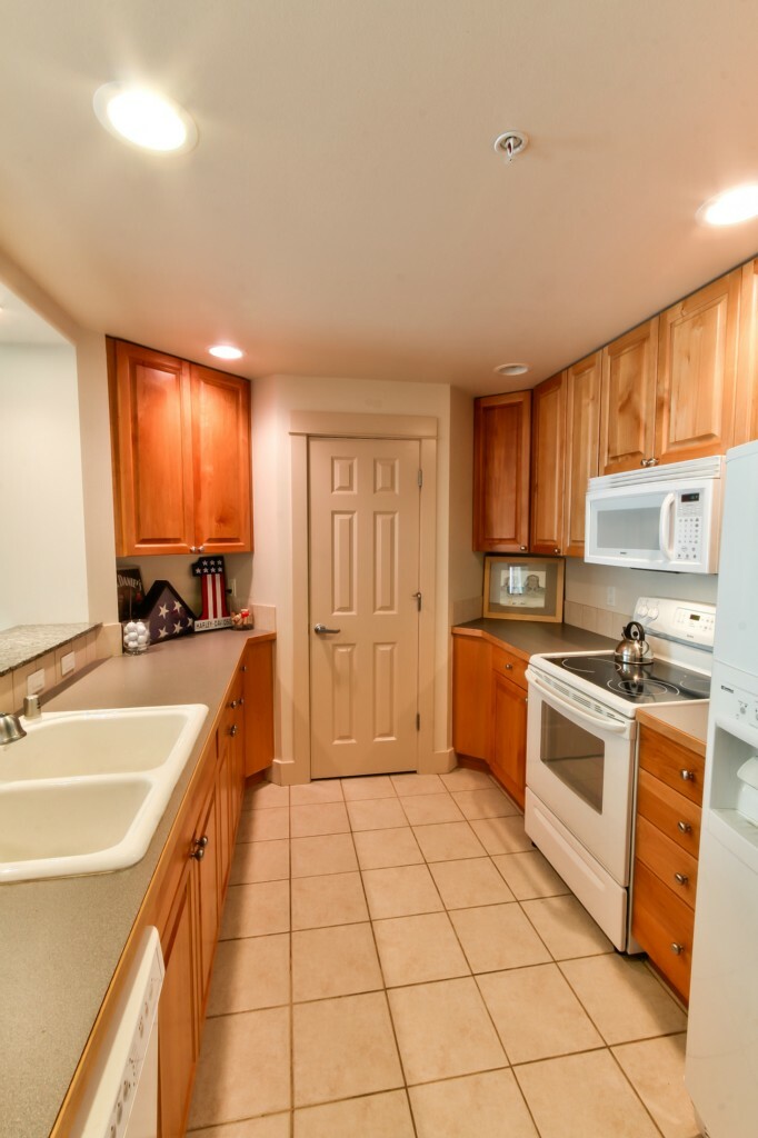 Property Photo:  1419 Digby Place 107  WA 98274 