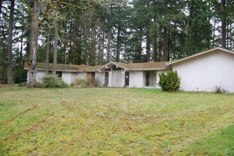 Property Photo:  12225 Interlaaken Dr SW  WA 98498 