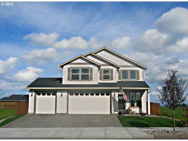Property Photo:  200 N 38th Pl  WA 98642 