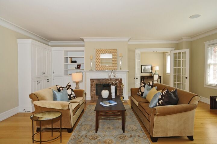 Property Photo:  110 W Highland Dr 411  WA 98119 