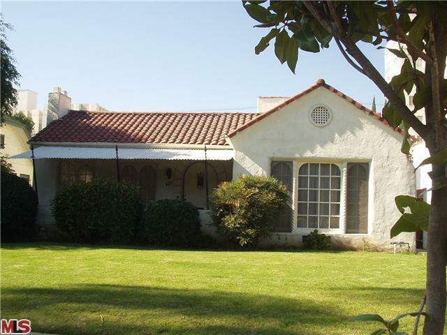 Property Photo:  429 N Arden Blvd  CA 90004 