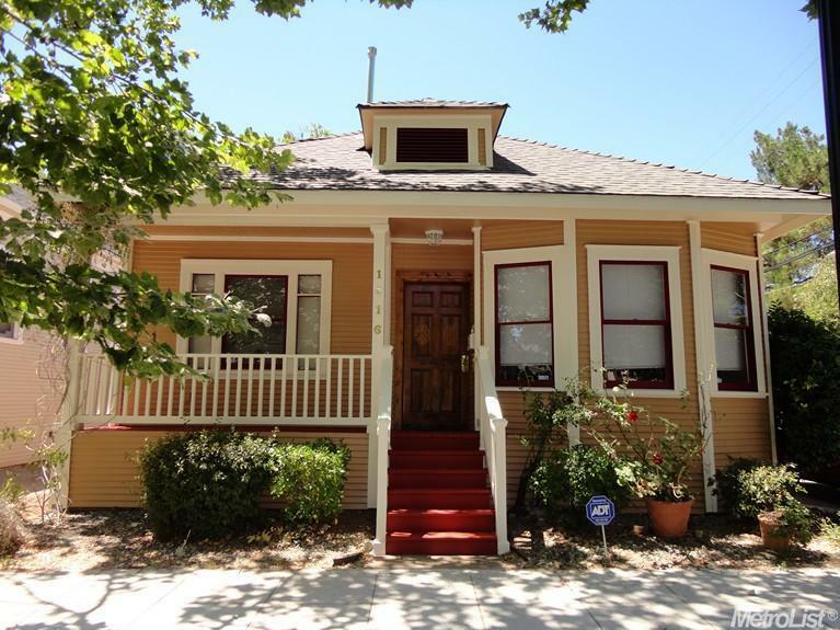 Property Photo:  1416 26th St  CA 95816 