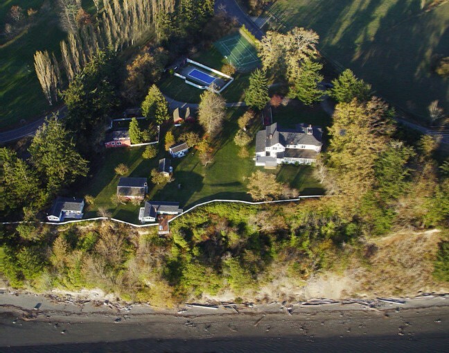 Property Photo: 3710 S Discovery Rd WA 98368