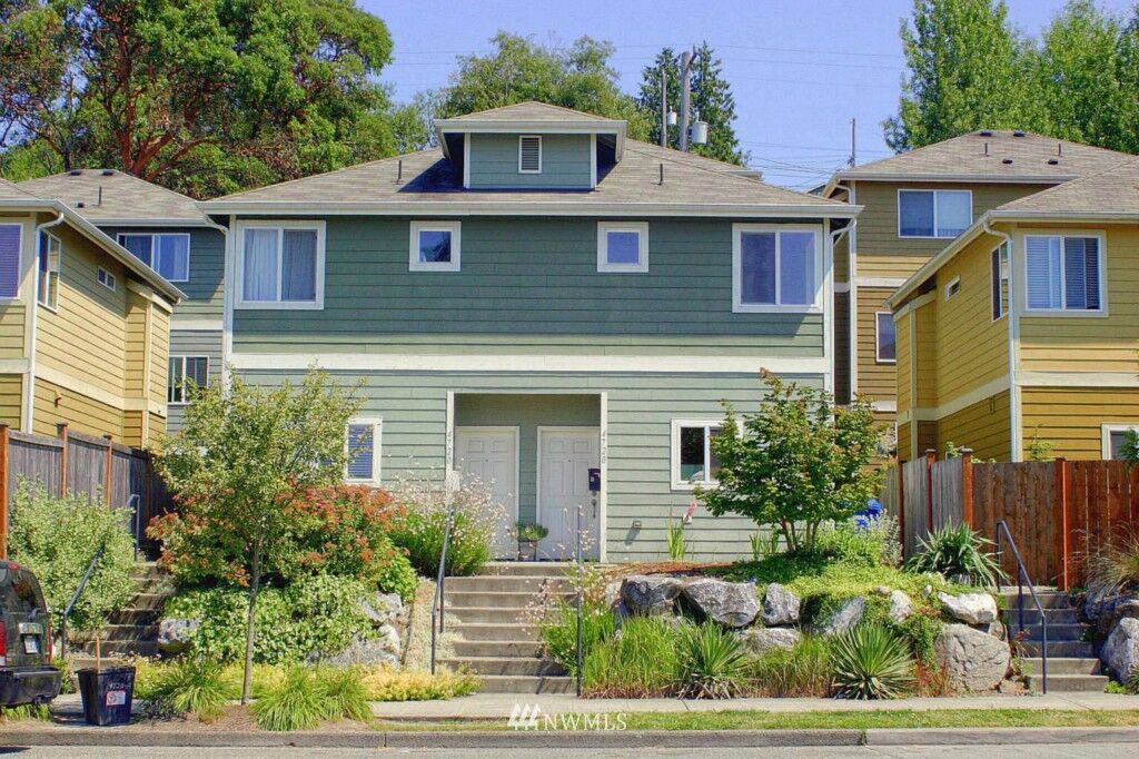 Property Photo: 4720 B Delridge Way SW WA 98106