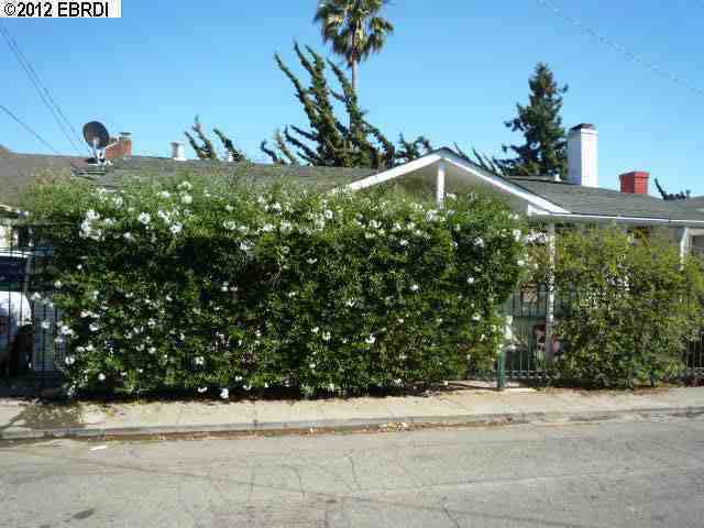 Property Photo:  4129 A Penniman Ct  CA 94619 