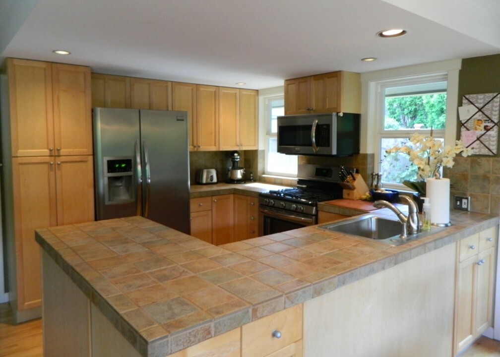 Property Photo: 17318 NE 18th Place WA 98008