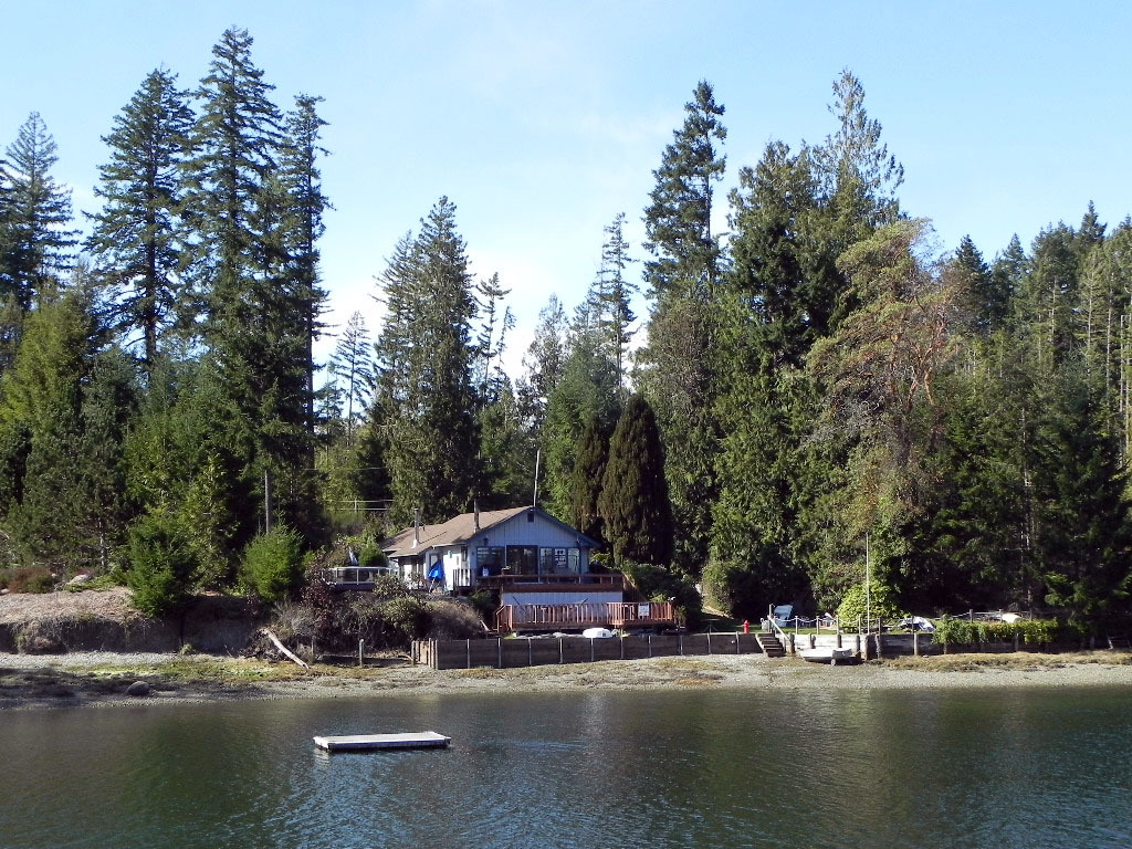 Property Photo:  5590 E Grapeview Loop Rd  WA 98524 