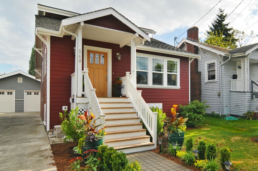 Property Photo: 549 N 71st St WA 98103