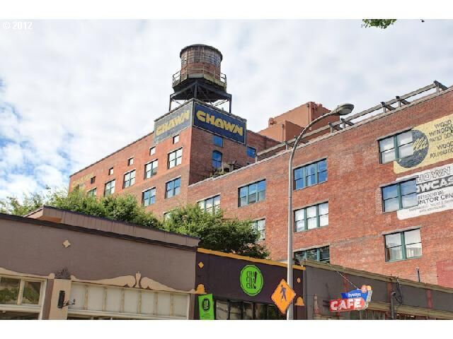 Property Photo: 416 NW 13th Ave 115 OR 97209