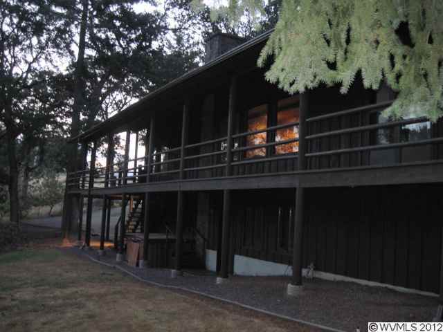 Property Photo:  10681  Lake Dr SE  OR 97306 