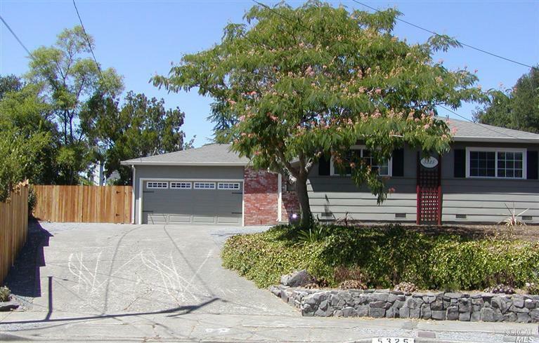 Property Photo: 5325 Diane Way CA 95409
