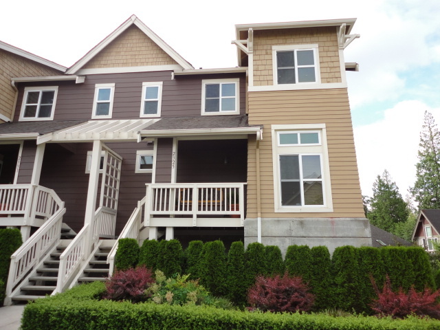 Property Photo: 2325 NE Park Dr WA 98029