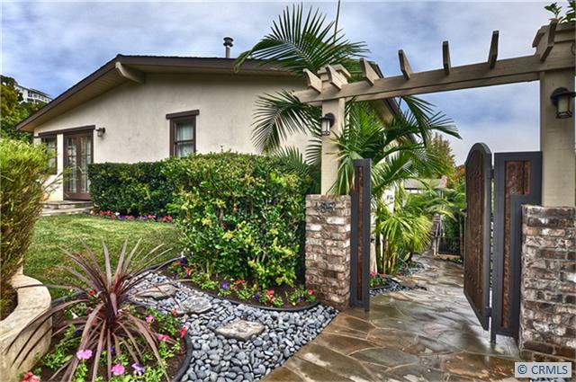 Property Photo: 485 Hawthorne CA 92651