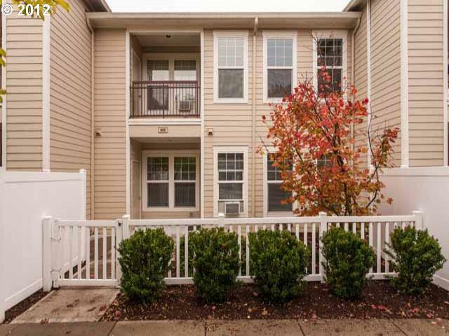 Property Photo: 1210 NE 63rd Way 902 OR 97124
