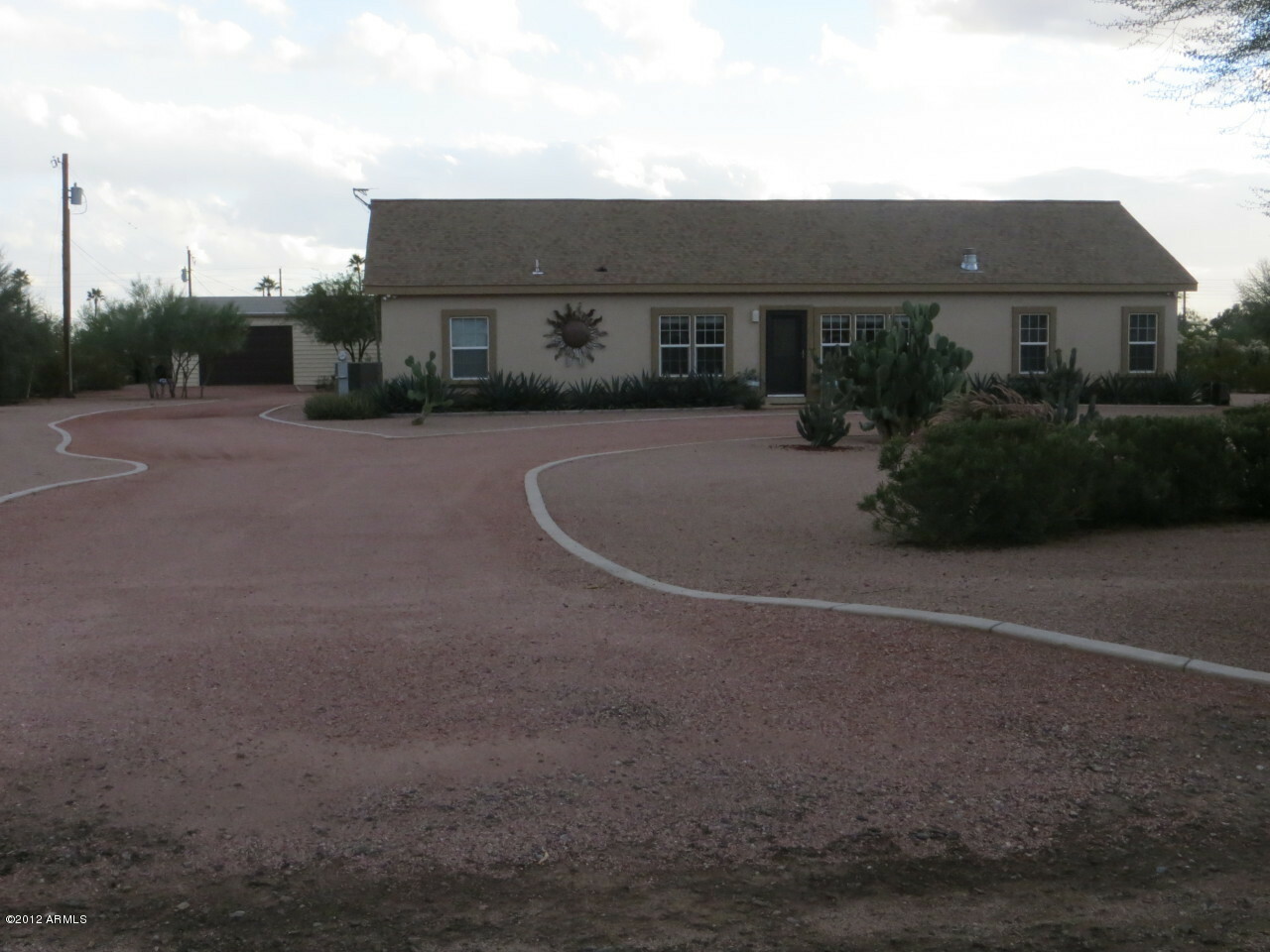 Property Photo:  2325 W Tepee Street  AZ 85120 