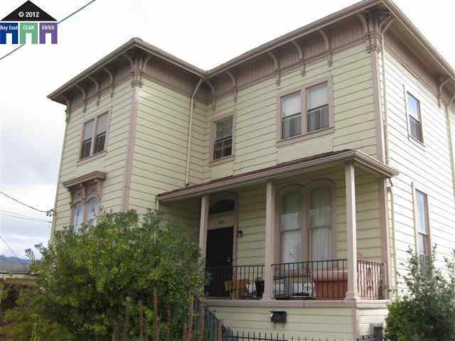 Property Photo:  2004 18th Ave  CA 94606-4169 