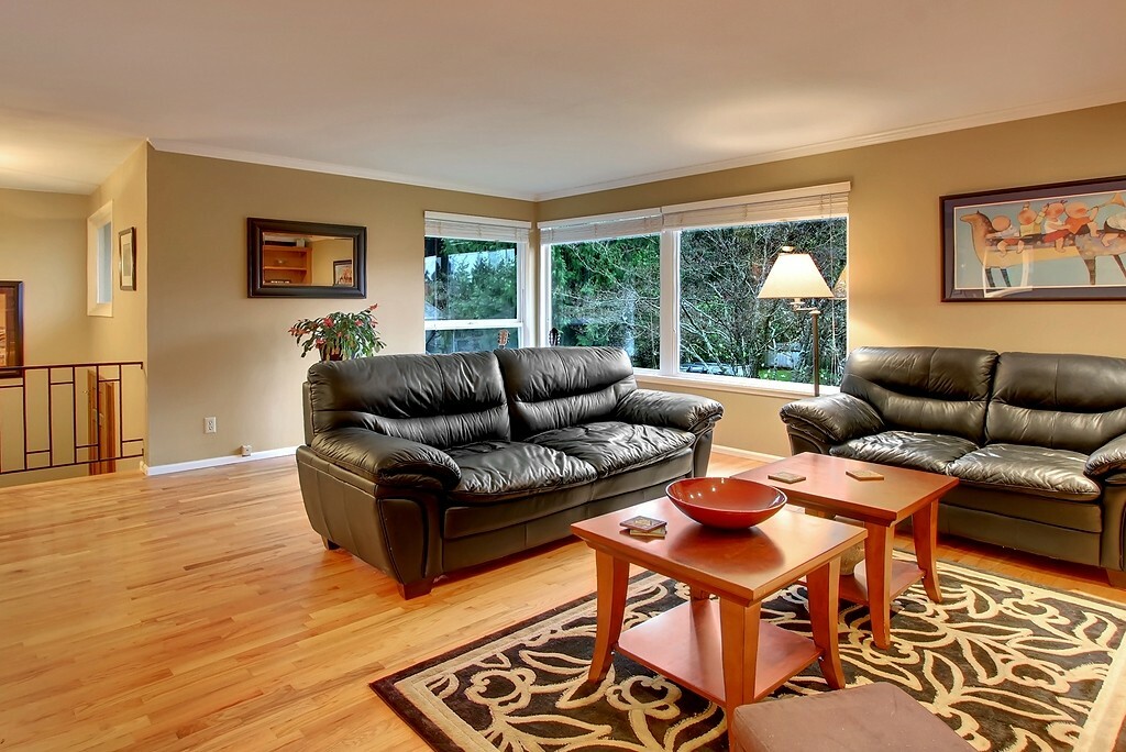 Property Photo:  521 NW 201st Place  WA 98177 