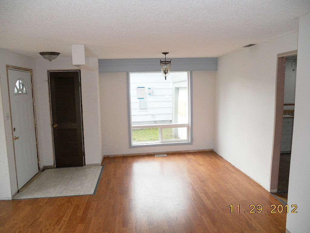 Property Photo: 931 D St SE WA 98002