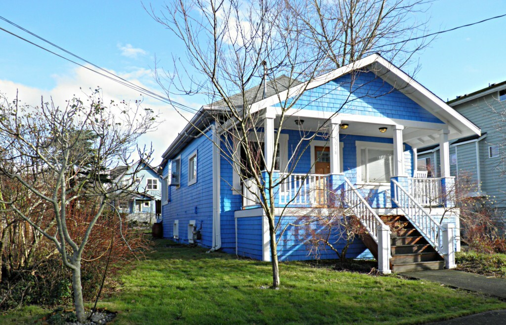 Property Photo:  5018 45th Ave S  WA 98118 