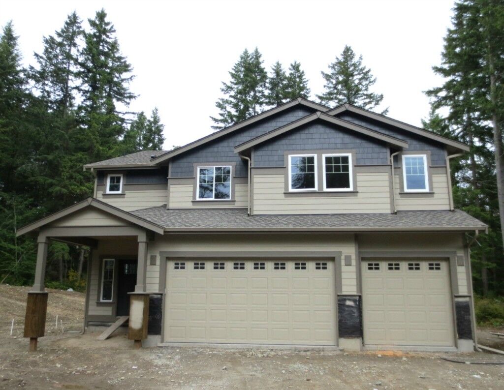 Property Photo:  1368 12th Ave  WA 98333 