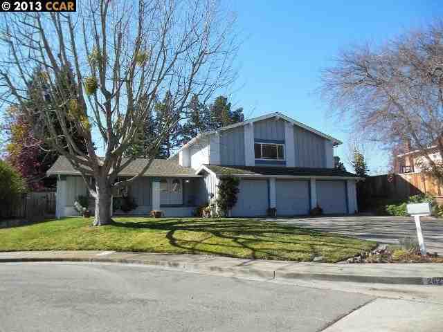 Property Photo:  2623 Celaya Cir  CA 94583-2043 