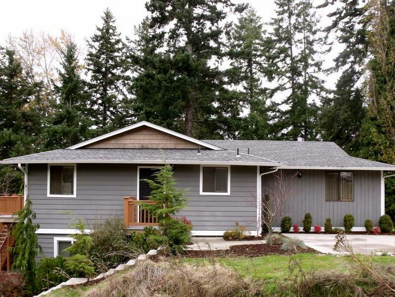 Property Photo:  1321 Toledo St  WA 98226 