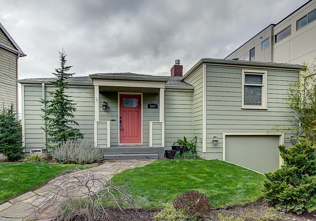 Property Photo:  2641 12th Ave W  WA 98119 