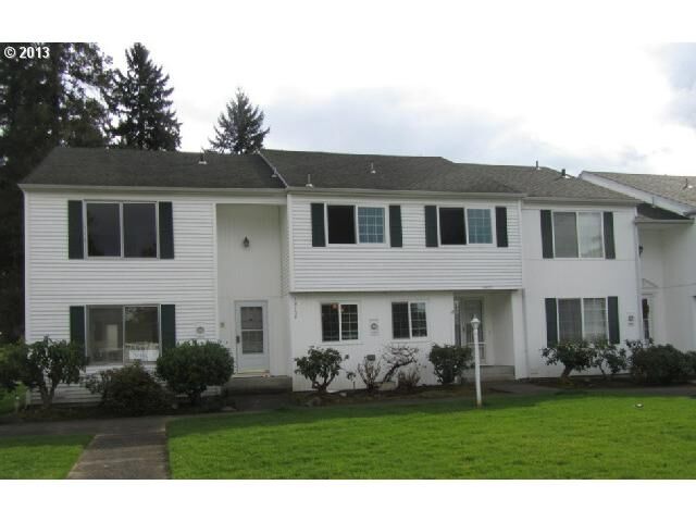 Property Photo: 13102 SW 17th St OR 97008