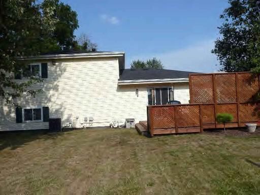 Property Photo: 196 Karen 60914