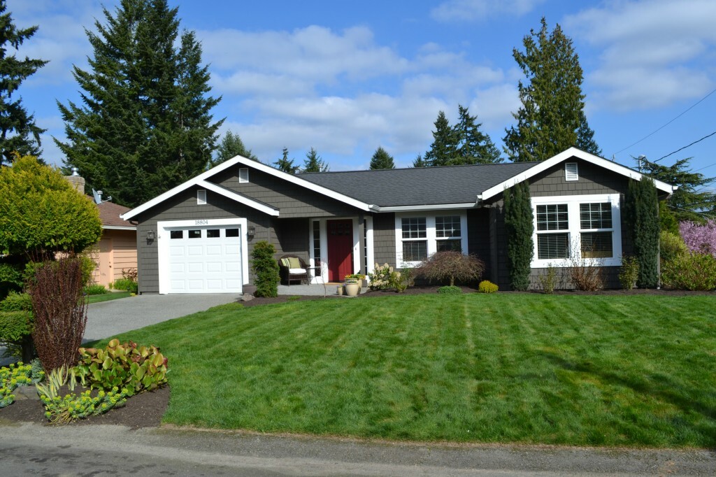 Property Photo:  18804 52nd Avenue NE  WA 98155 