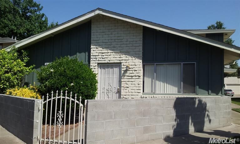 Property Photo:  9013 Casals St 1  CA 95826 