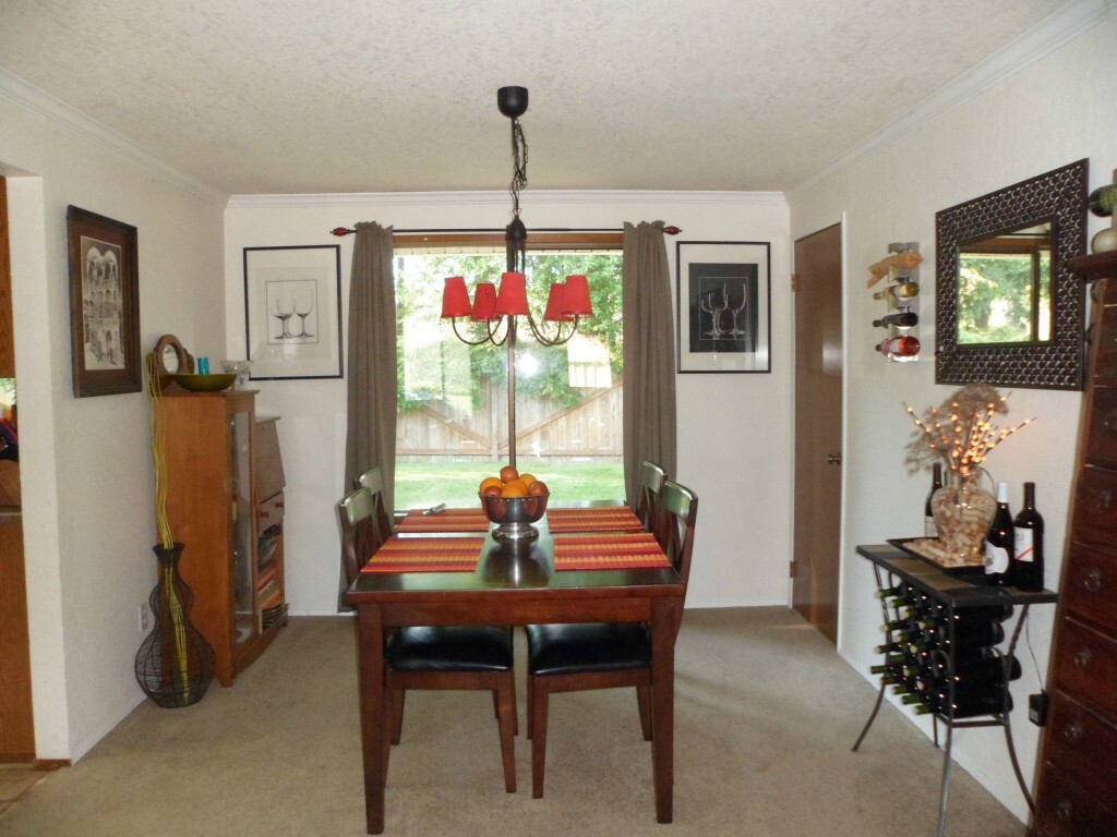 Property Photo: 2639 N 27th St WA 98273