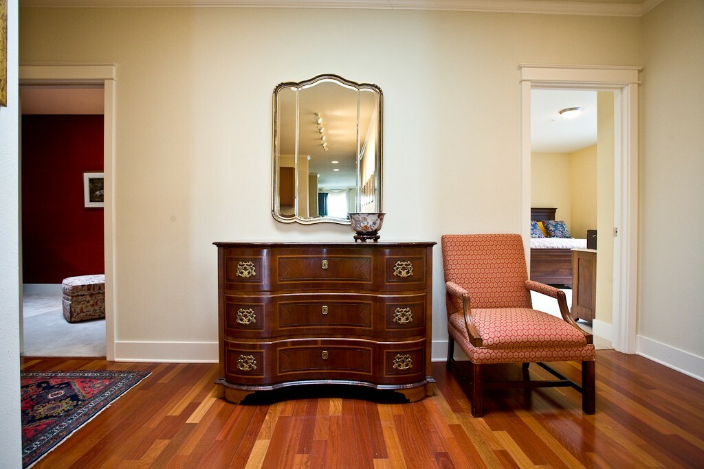 Property Photo: 126 3rd Ave N 302 WA 98020