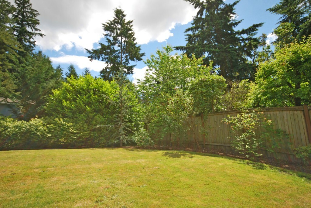 Property Photo: 15868 14th Ave NE WA 98155