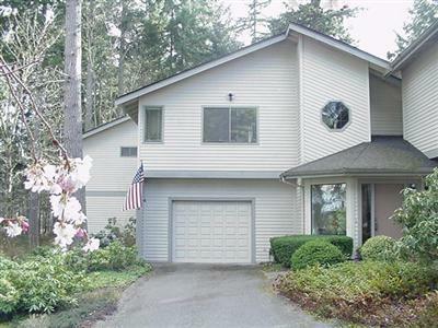 Property Photo:  962 9th Circle Fi  WA 98333 