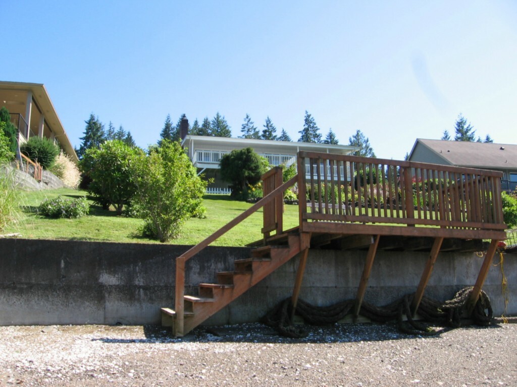 Property Photo:  3411 SE Arcadia Rd  WA 98584 