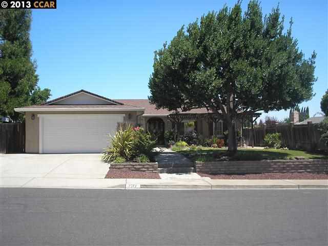 Property Photo: 3517 Brookdale Ct CA 94509-5639