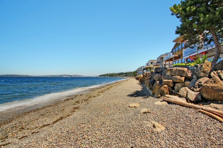 Property Photo:  3053 Alki Ave SW B  WA 98116 